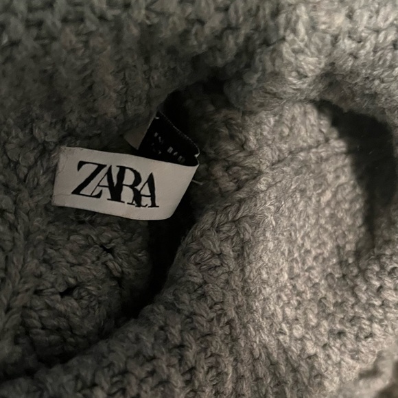 Zara Fringed Knit Sweater - Picture 6 of 7